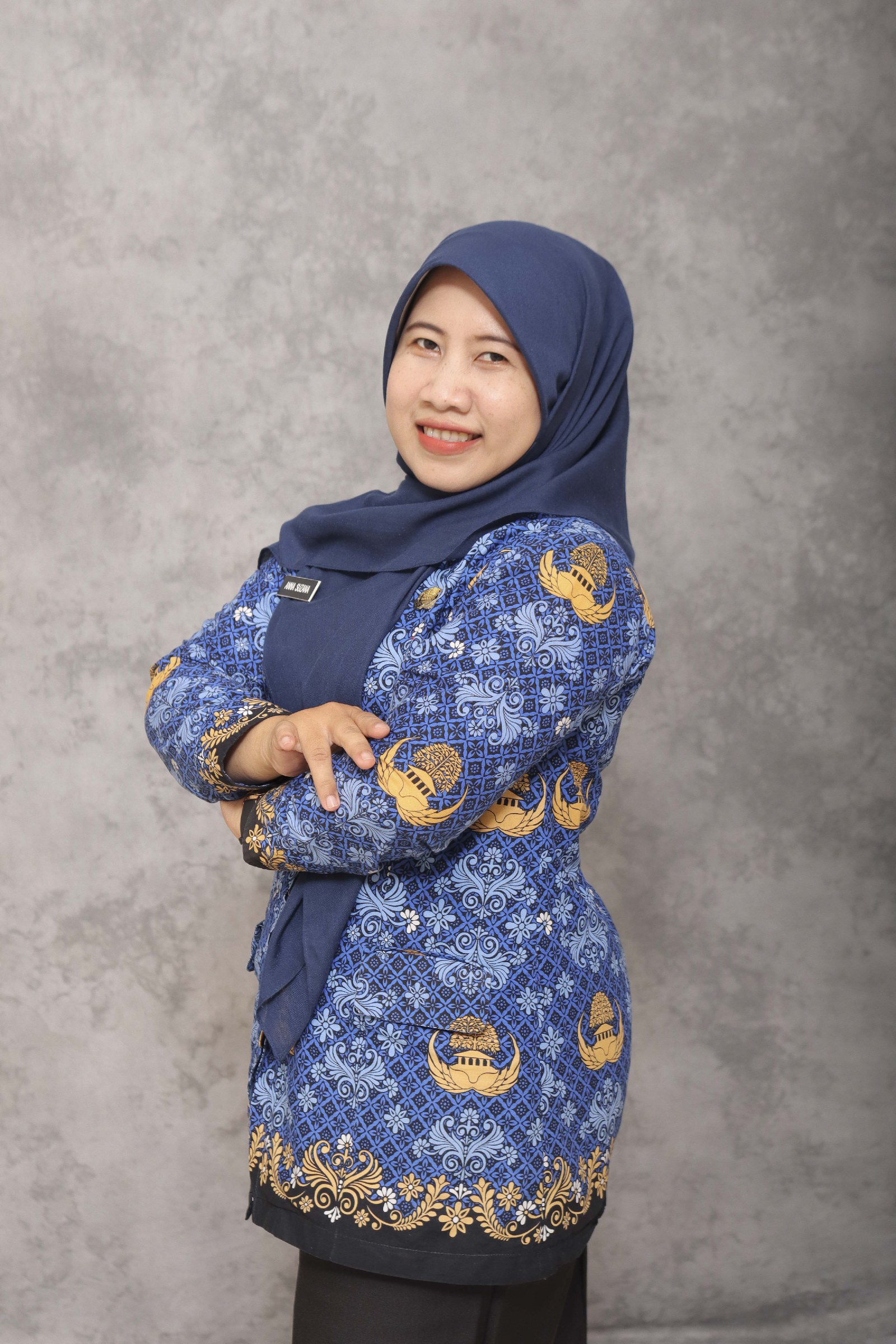 ANNA SUZANA
